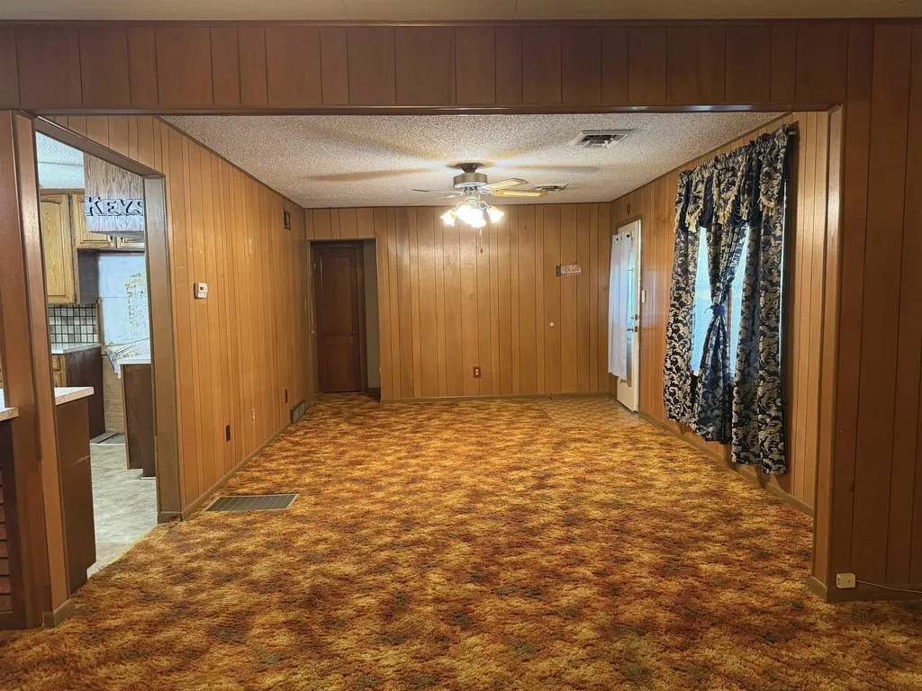 410 E Ohio Eureka KS 67045
