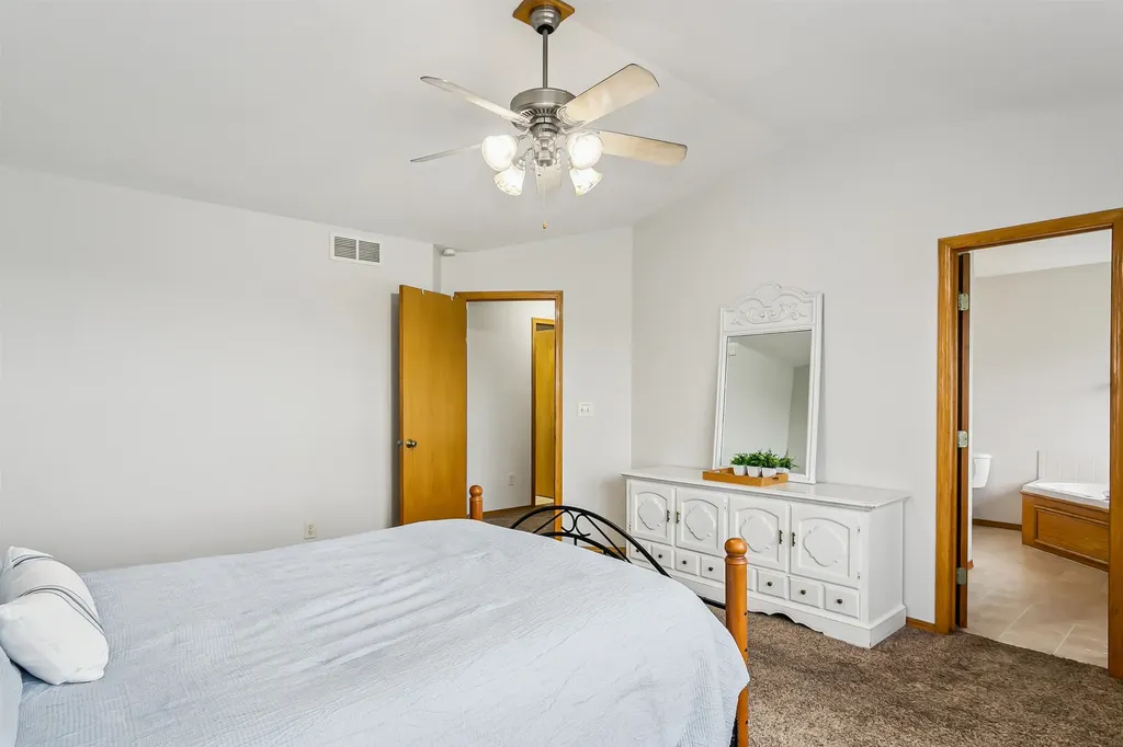 1925 E Sunset Court Goddard KS 67052