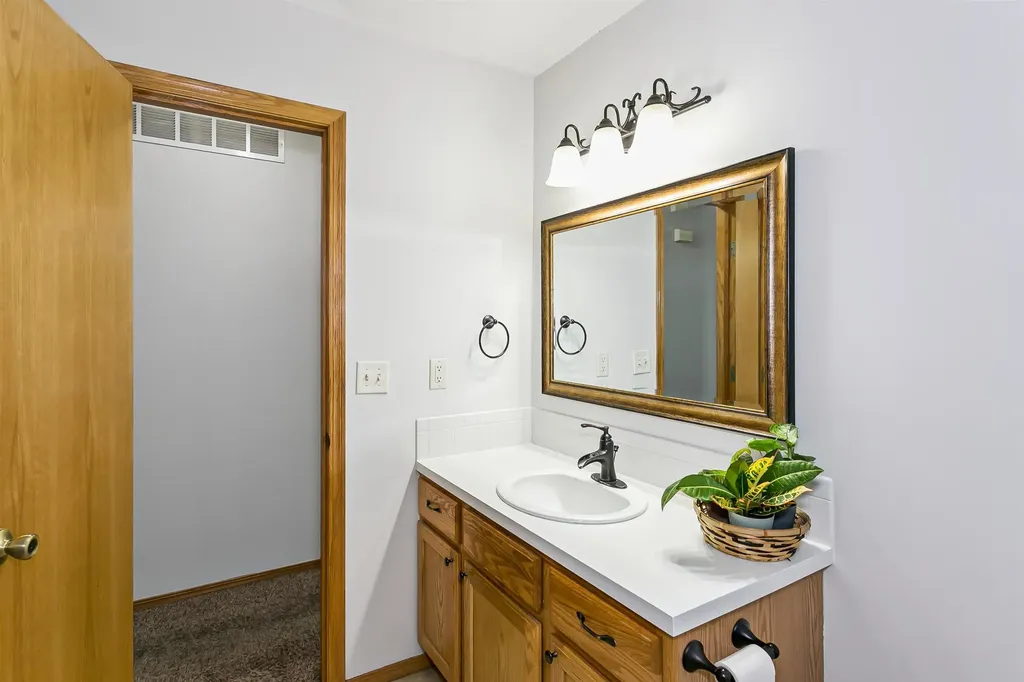 1925 E Sunset Court Goddard KS 67052