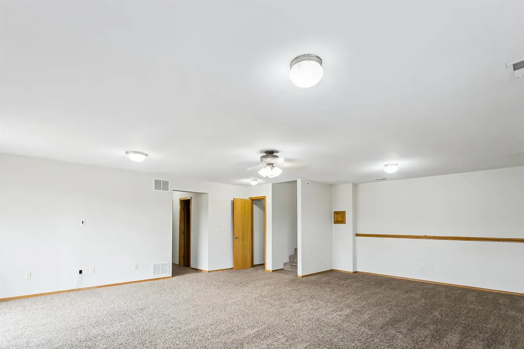 1925 E Sunset Court Goddard KS 67052