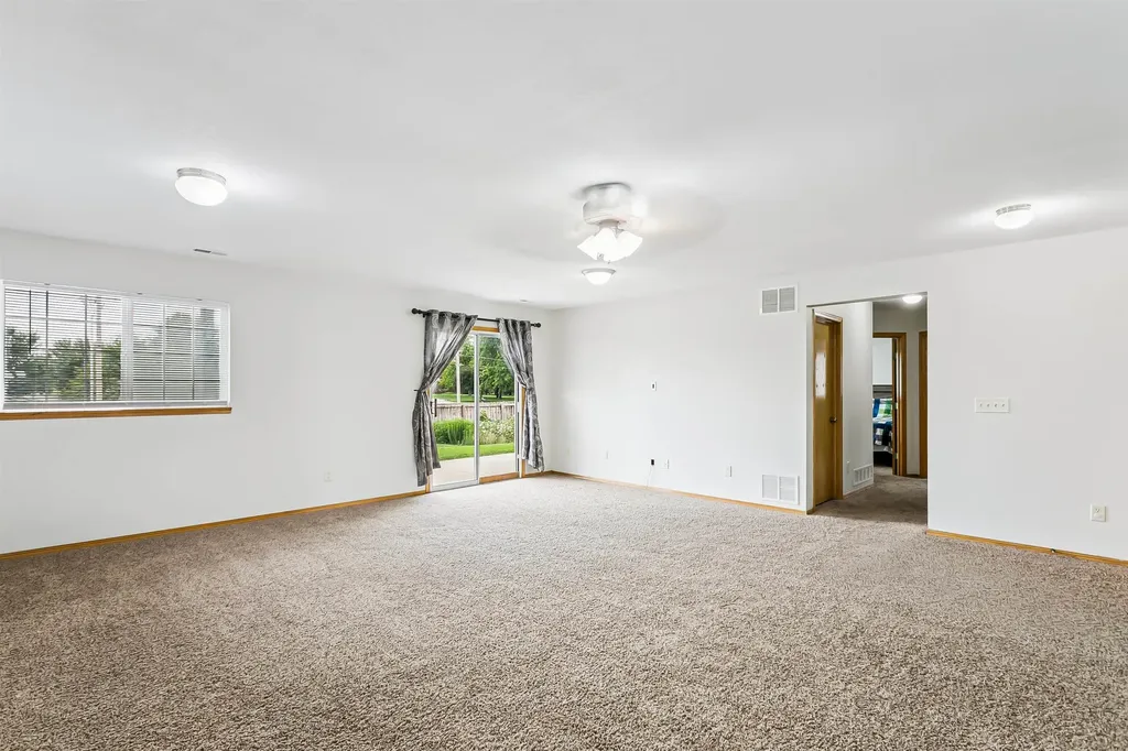 1925 E Sunset Court Goddard KS 67052