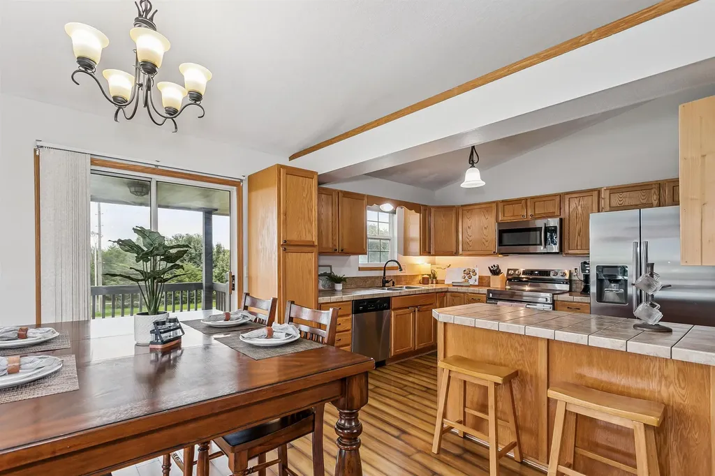 1925 E Sunset Court Goddard KS 67052
