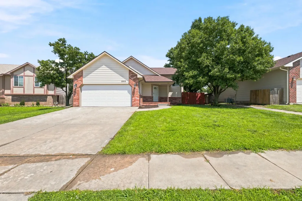 2510 S Cooper Street Wichita KS 67210