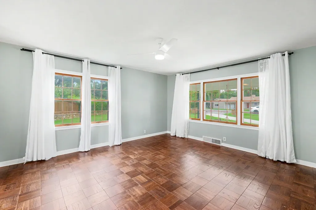 22 E Sequoia Wichita KS 67206