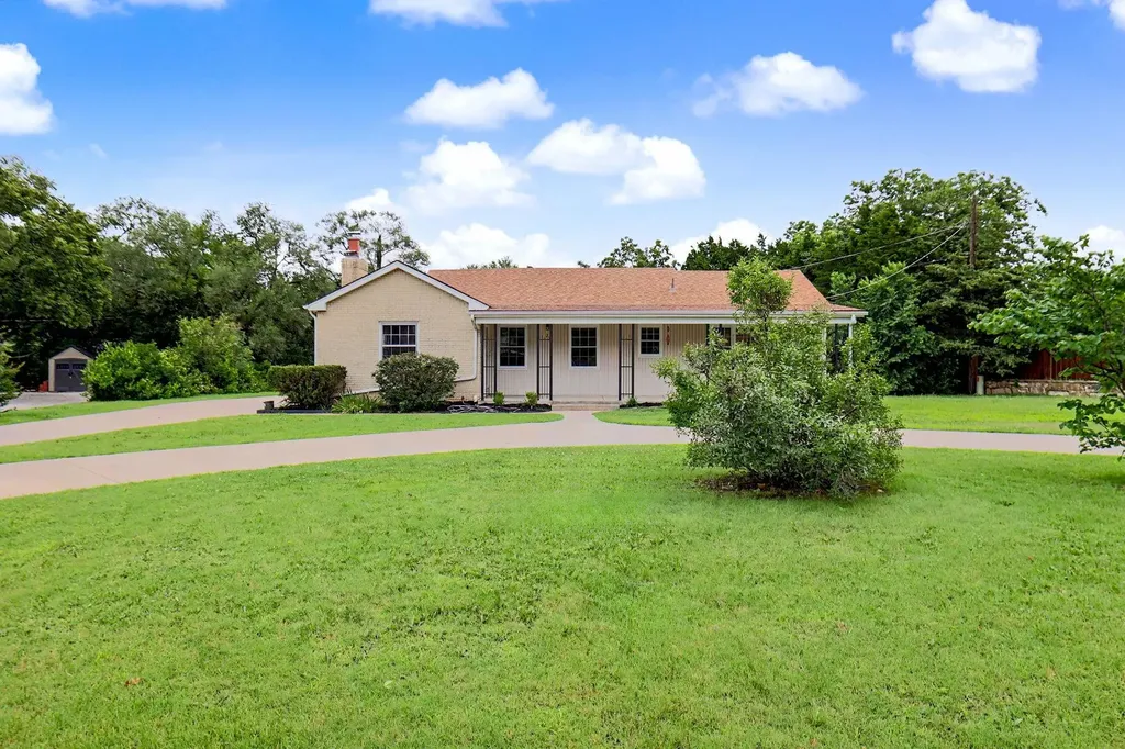 22 E Sequoia Wichita KS 67206