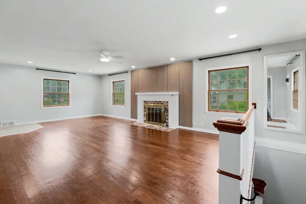 22 E Sequoia Wichita KS 67206