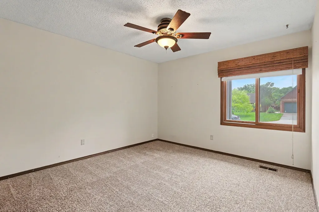 8608 E Mount Vernon Wichita KS 67207