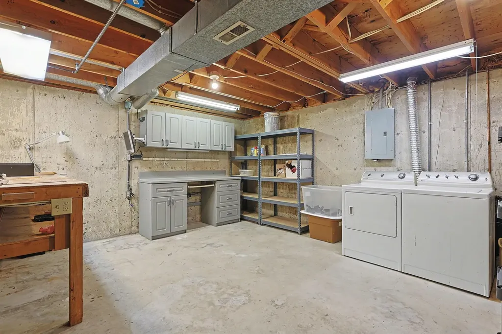 8608 E Mount Vernon Wichita KS 67207
