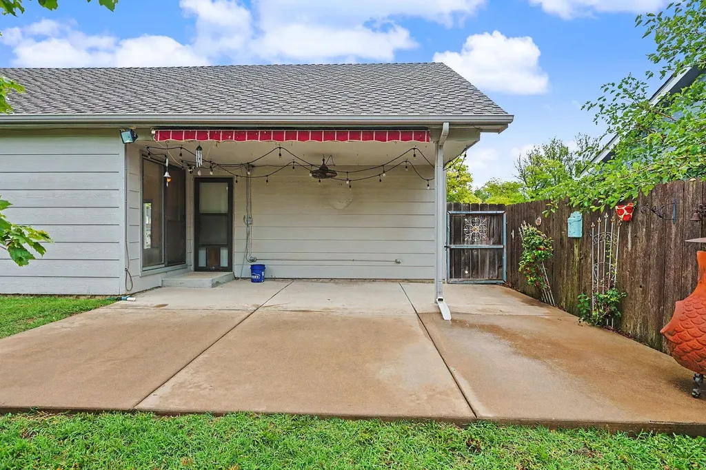 8608 E Mount Vernon Wichita KS 67207