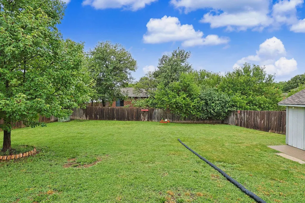 8608 E Mount Vernon Wichita KS 67207