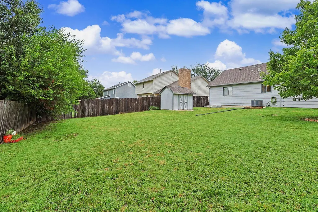 8608 E Mount Vernon Wichita KS 67207