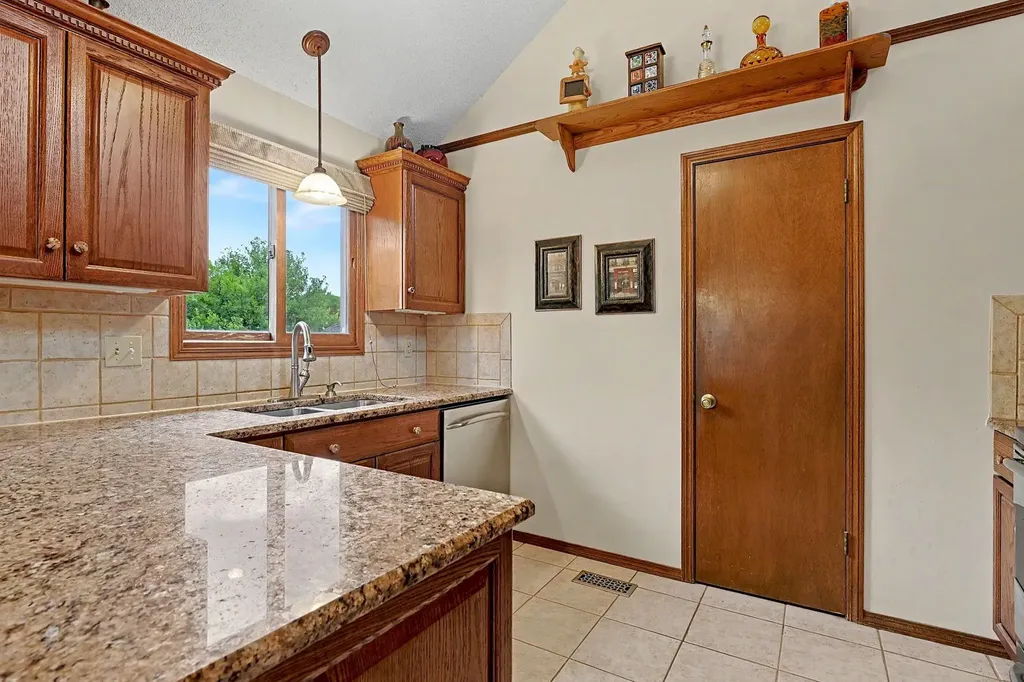 8608 E Mount Vernon Wichita KS 67207