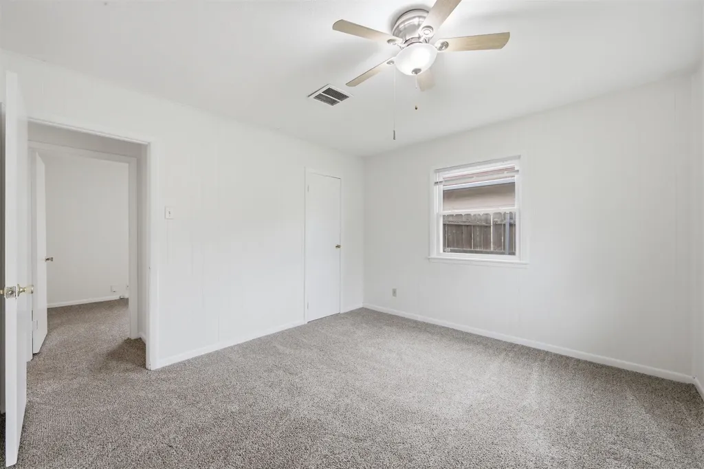 6654 N Longmont Street Park City KS 67219