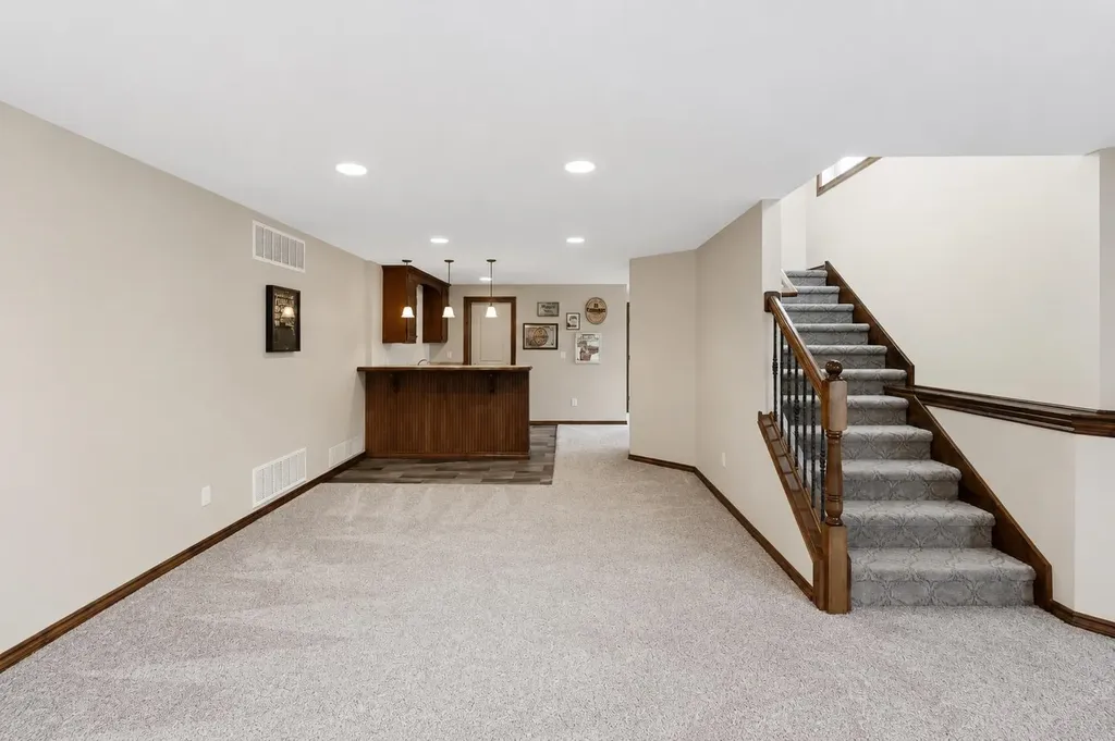 2249 N Stonegate Andover KS 67002