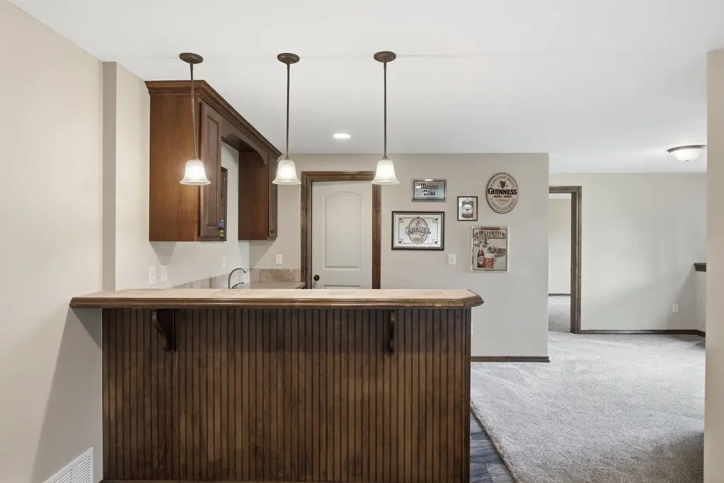2249 N Stonegate Andover KS 67002