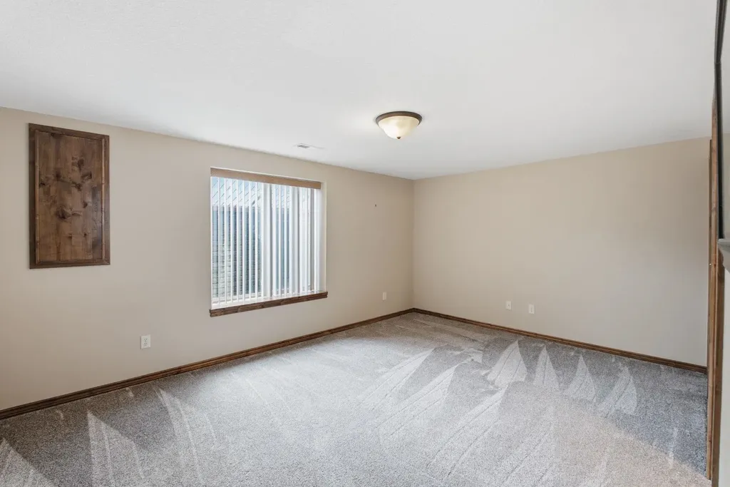 2249 N Stonegate Andover KS 67002