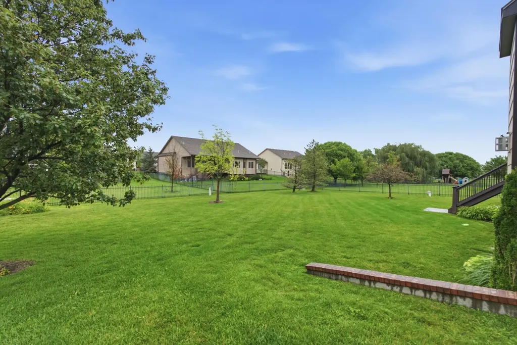 2249 N Stonegate Andover KS 67002