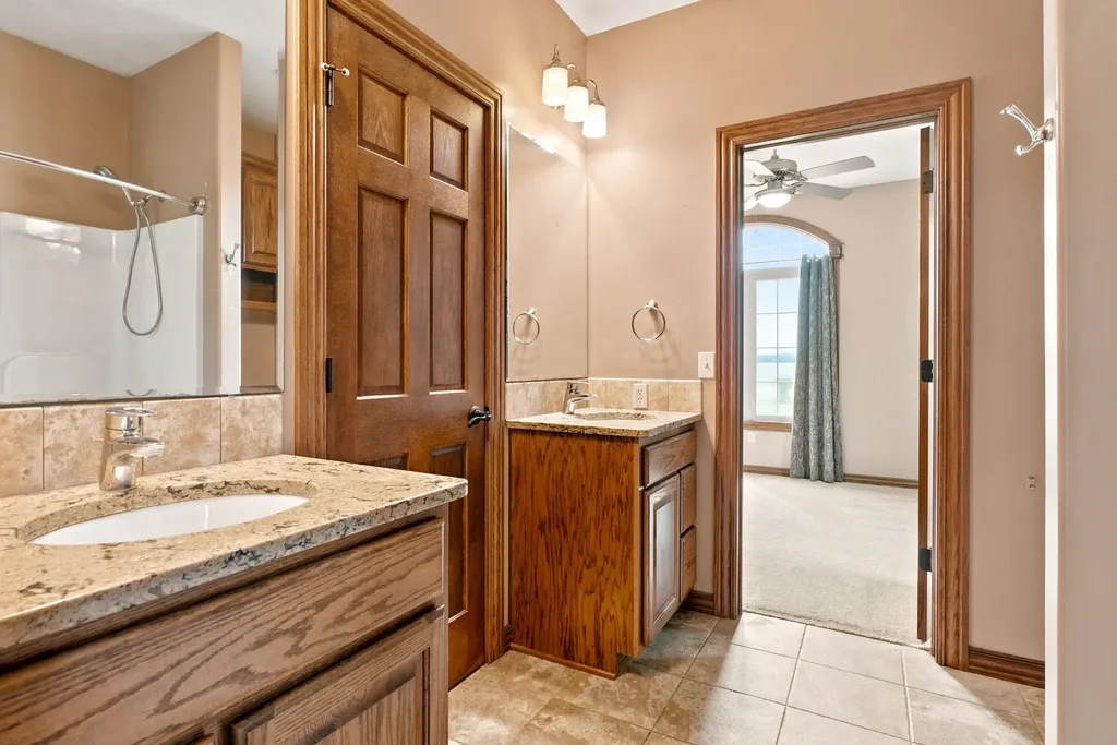 962 W 120th Avenue N Conway Springs KS 67031-8046
