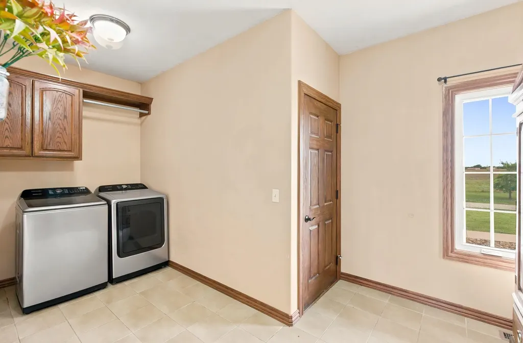 962 W 120th Avenue N Conway Springs KS 67031-8046
