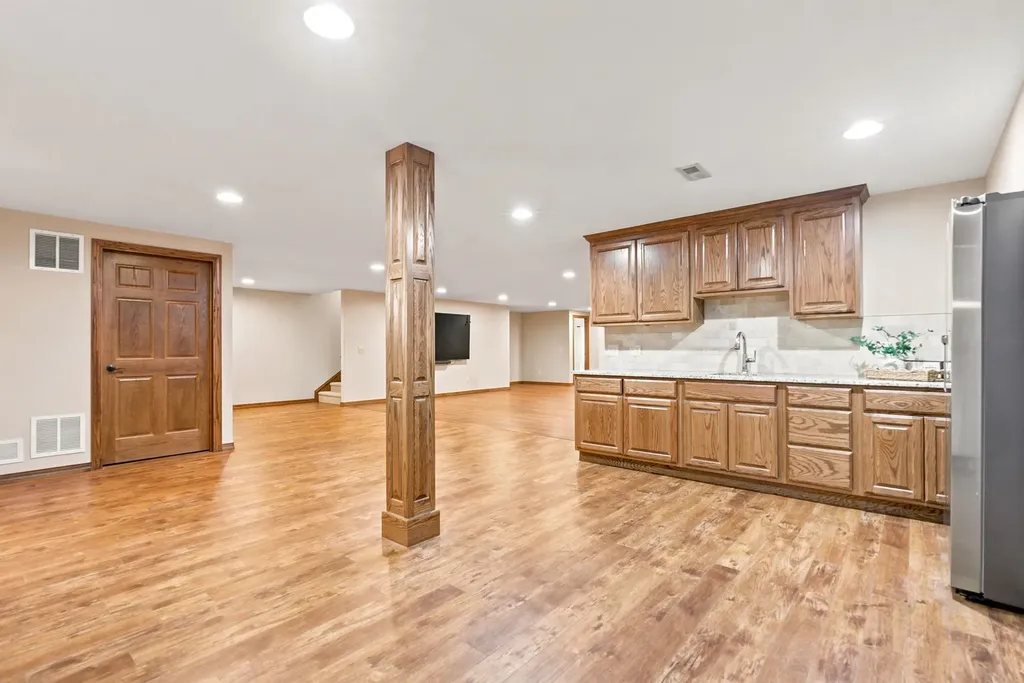 962 W 120th Avenue N Conway Springs KS 67031-8046