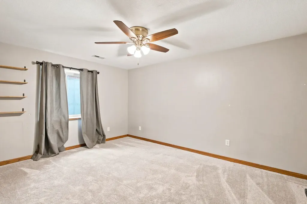 962 W 120th Avenue N Conway Springs KS 67031-8046
