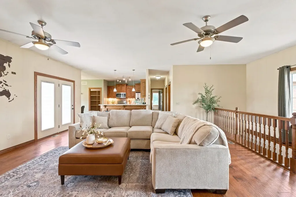 962 W 120th Avenue N Conway Springs KS 67031-8046