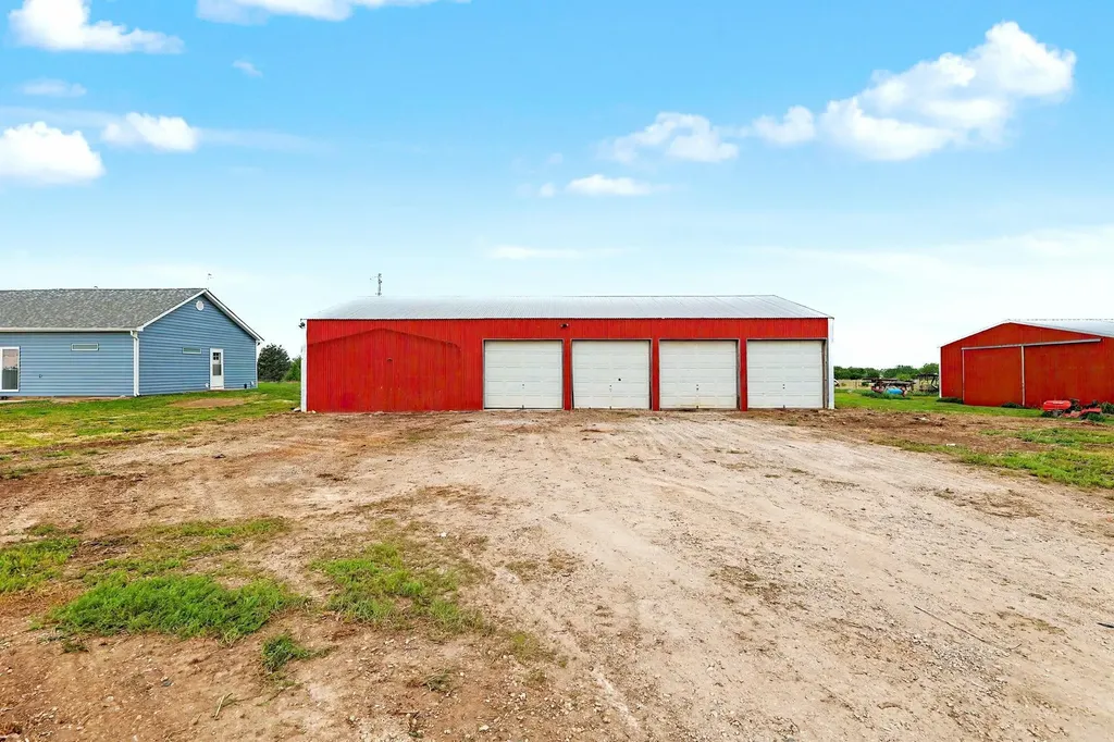 12024 SW 160th Street Rose Hill KS 67133