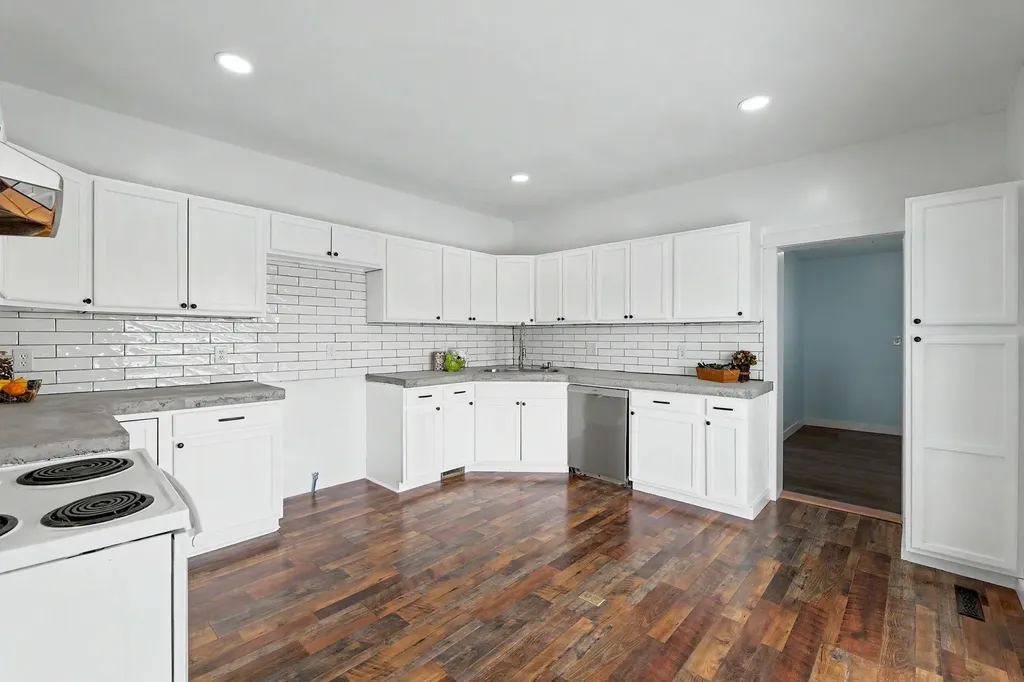 12024 SW 160th Street Rose Hill KS 67133