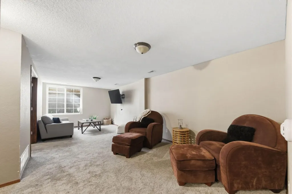 849 S Sunset Circle Andover KS 67002