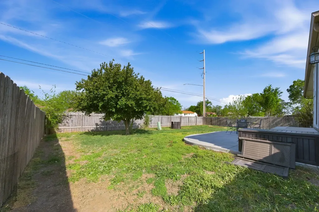 849 S Sunset Circle Andover KS 67002