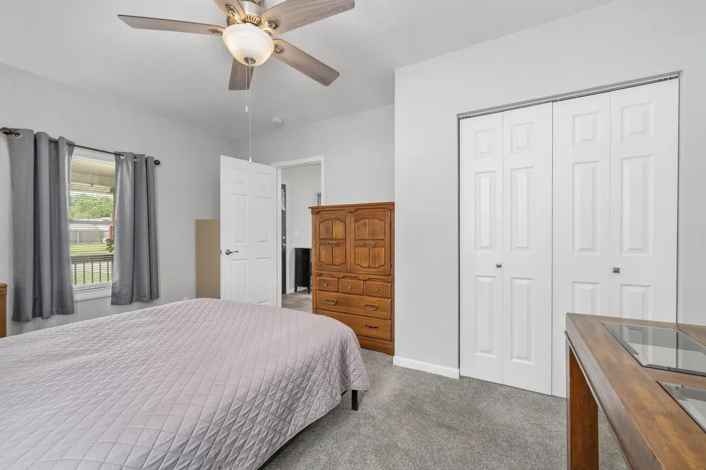 321 E Harvey Wellington KS 67152