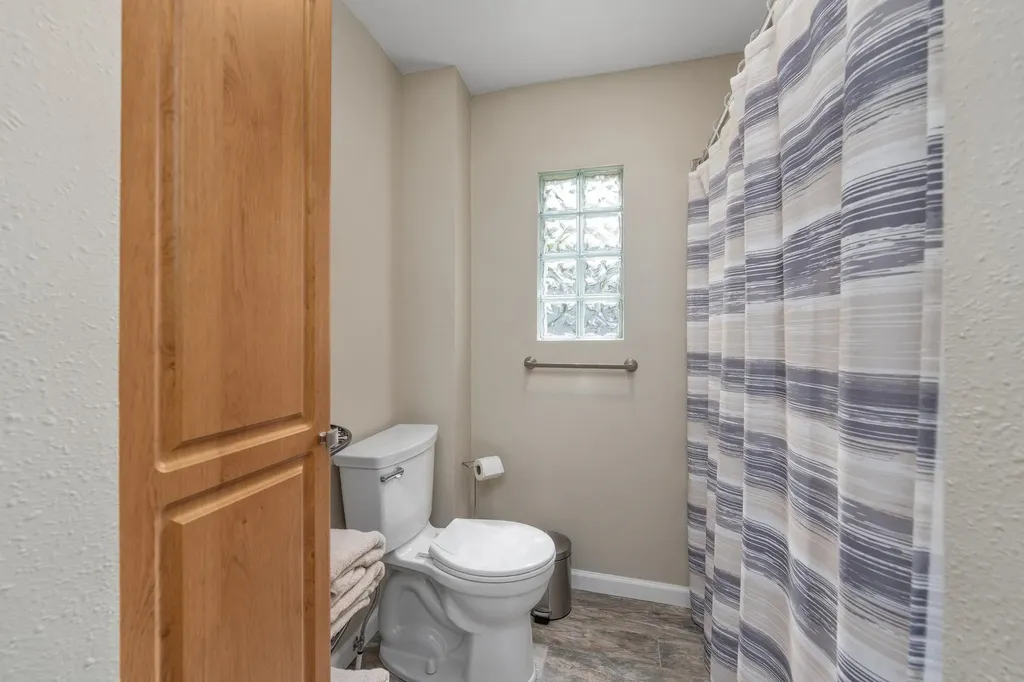 321 E Harvey Wellington KS 67152