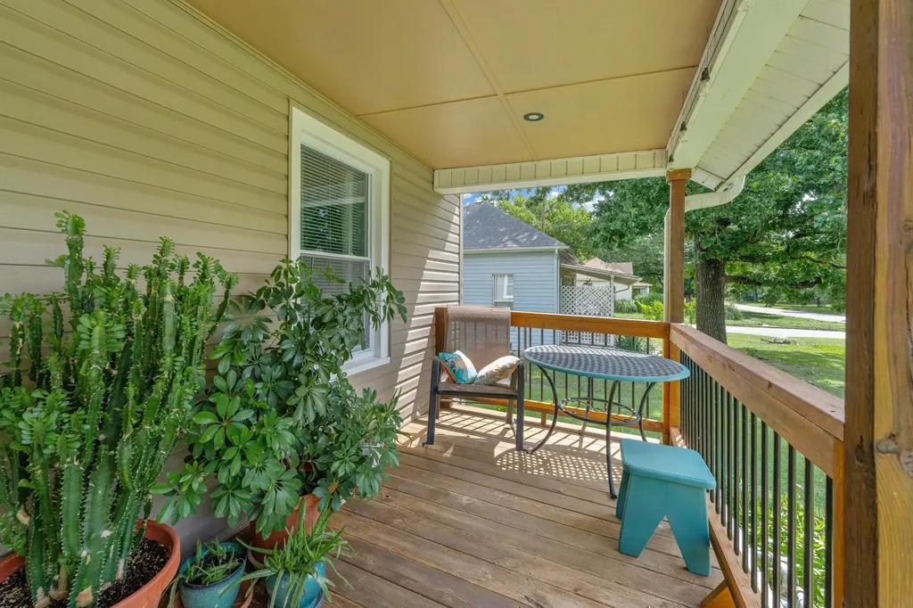 321 E Harvey Wellington KS 67152