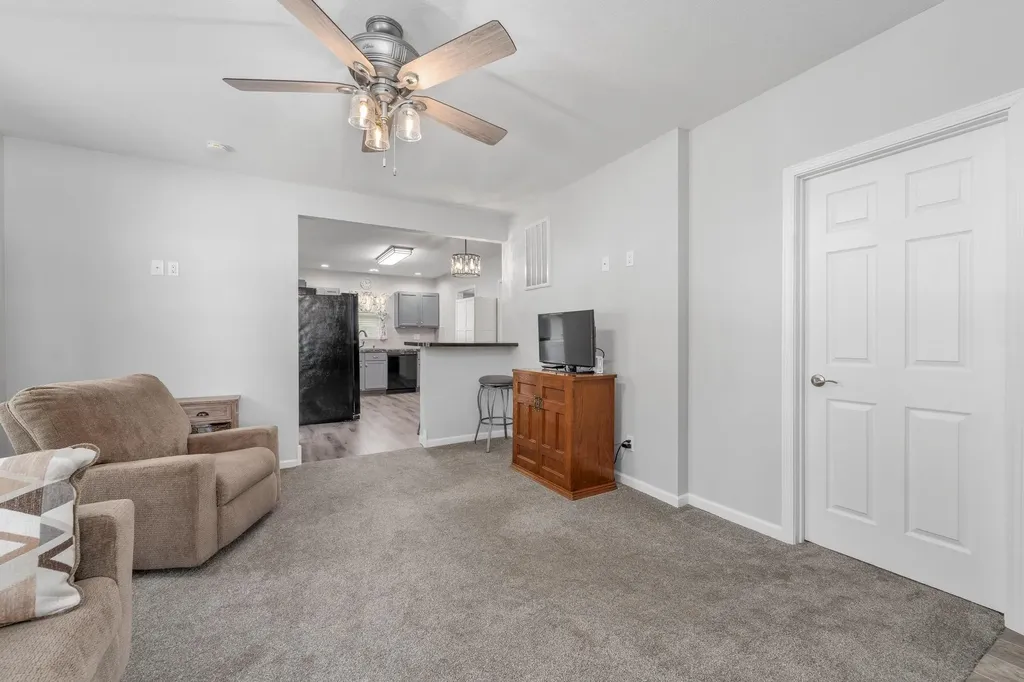321 E Harvey Wellington KS 67152
