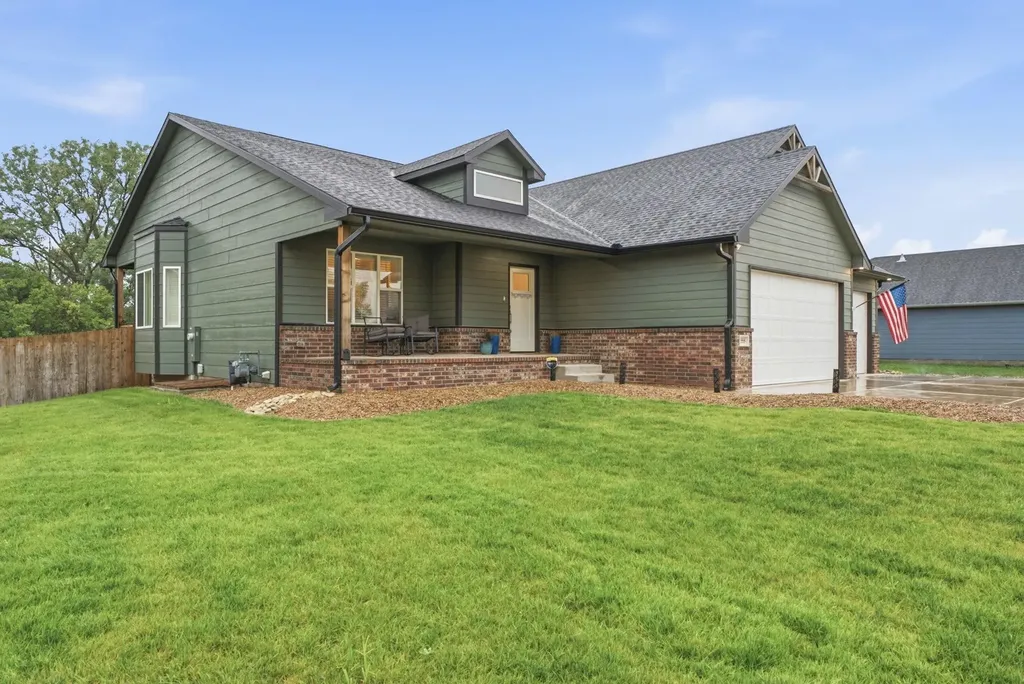 555 S Arbor Valley Way Valley Center KS 67147