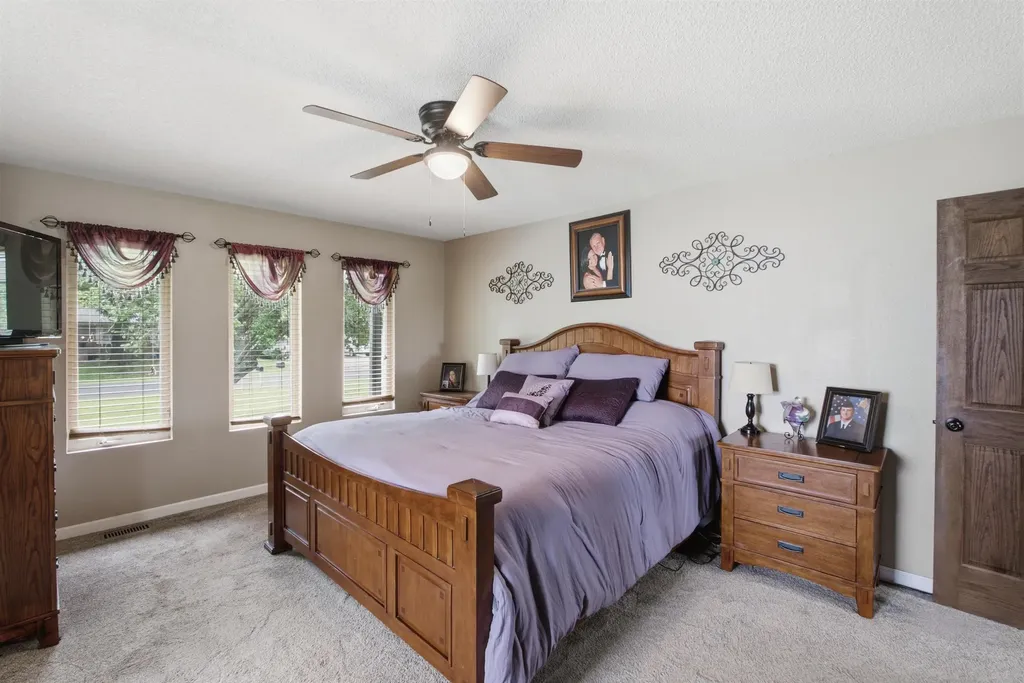 405 Riverview Street Douglass KS 67039-9402