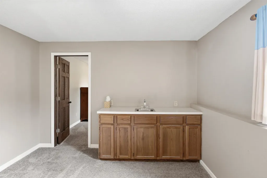 405 Riverview Street Douglass KS 67039-9402