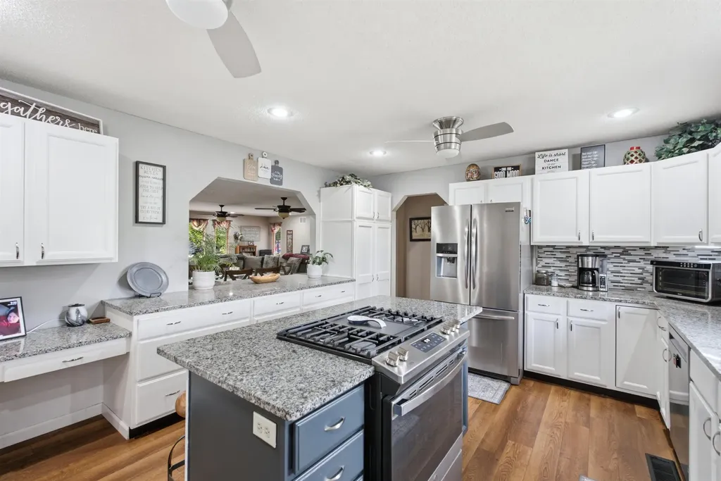 405 Riverview Street Douglass KS 67039-9402