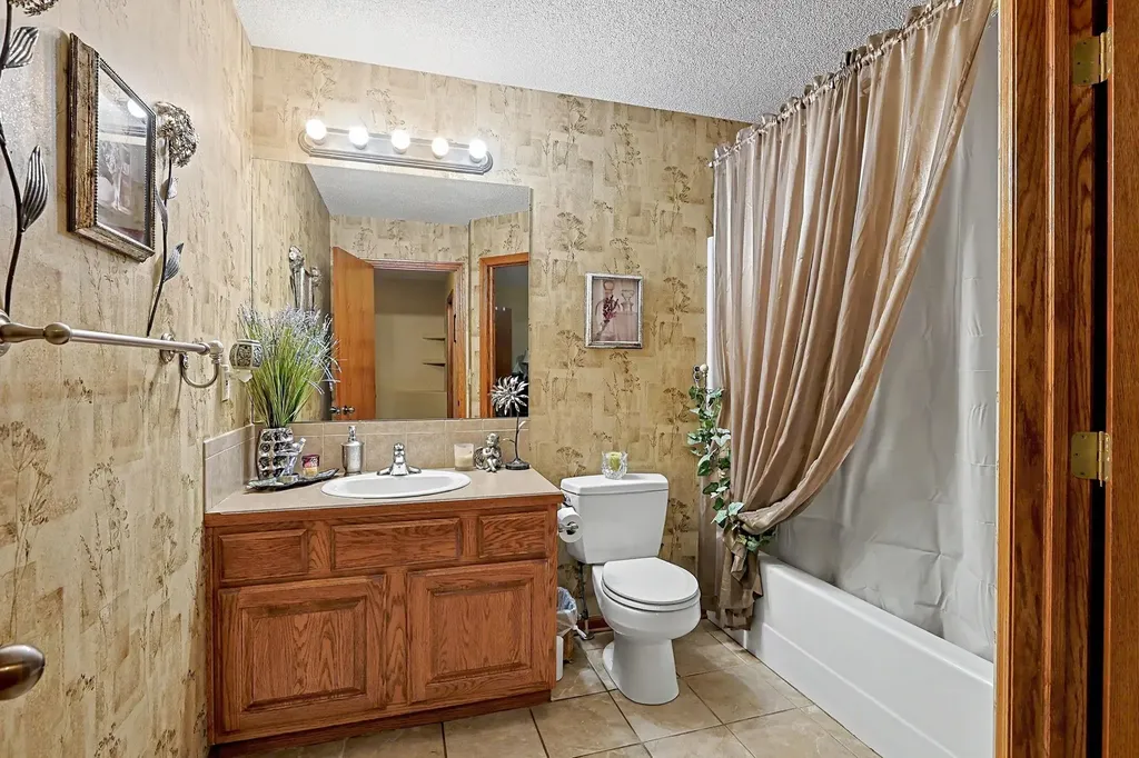4801 N Wyndham Park City KS 67219