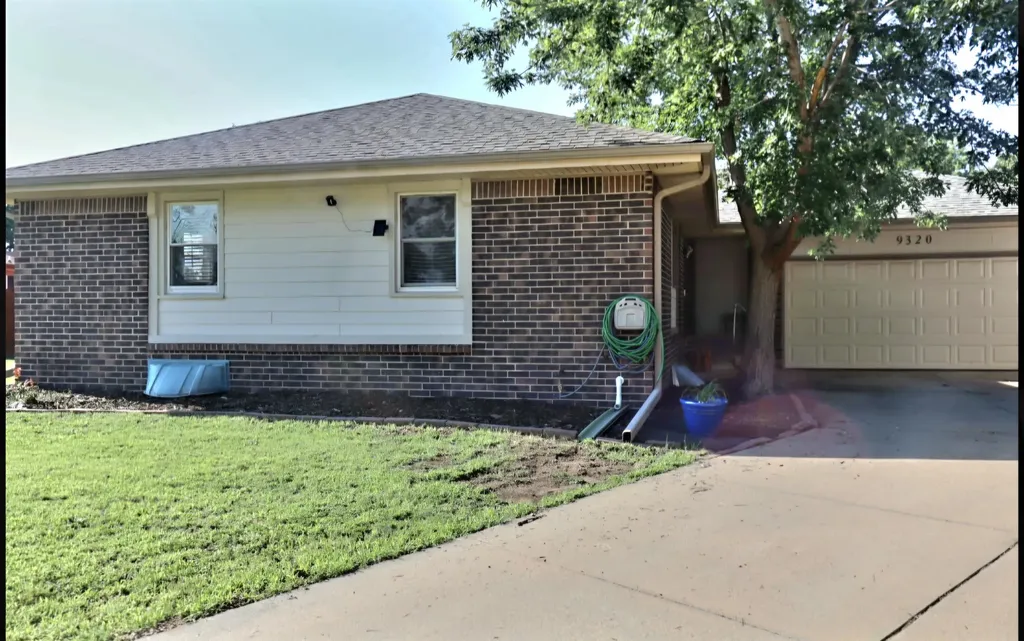 9320 E Barron Circle Wichita KS 67207