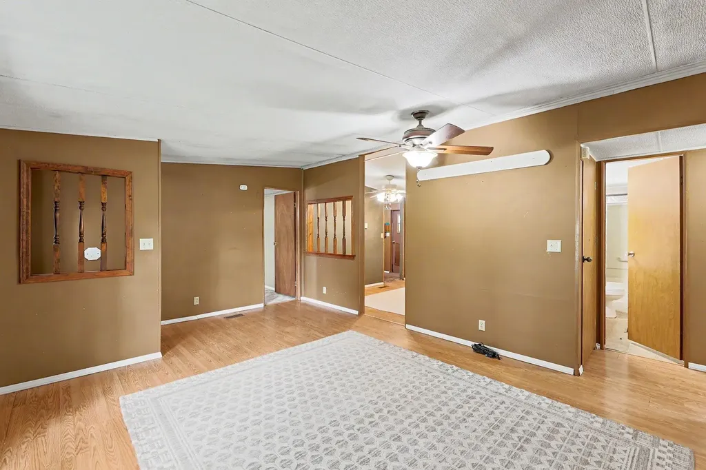 325 S Wichita Benton KS 67017