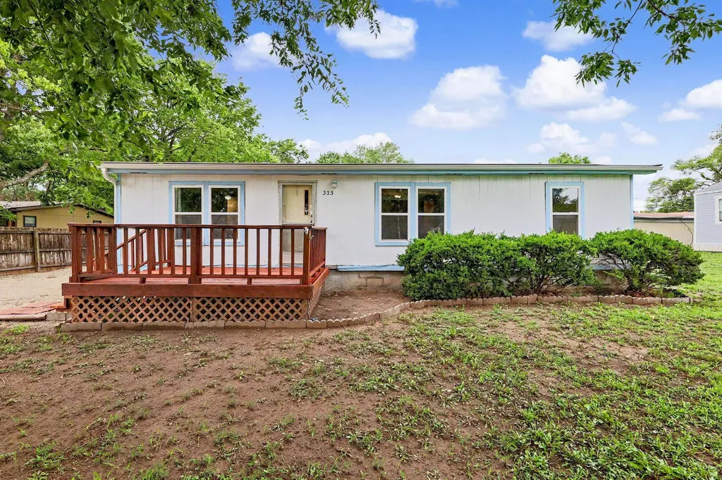 325 S Wichita Benton KS 67017