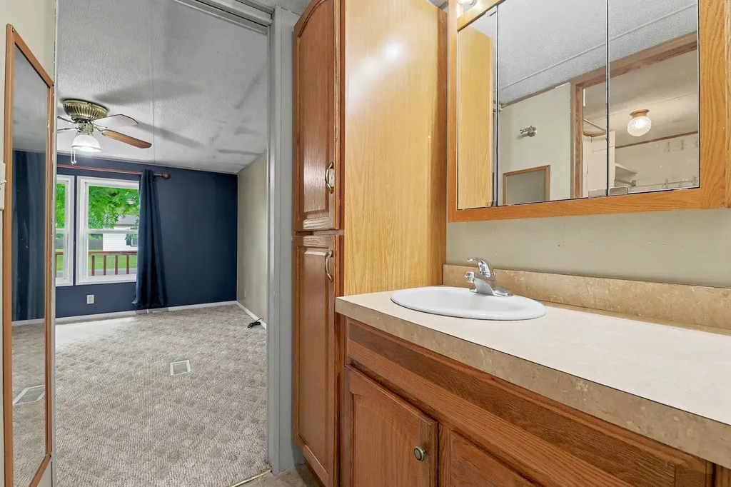 325 S Wichita Benton KS 67017