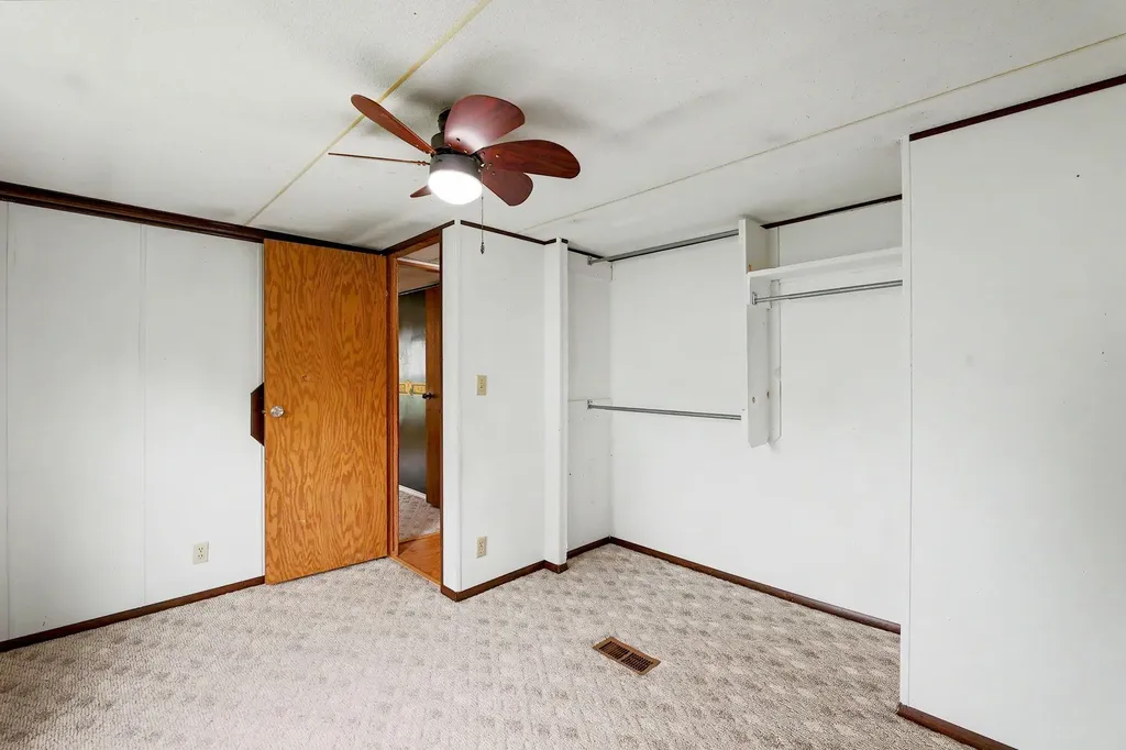 325 S Wichita Benton KS 67017