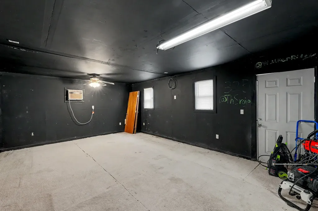 325 S Wichita Benton KS 67017
