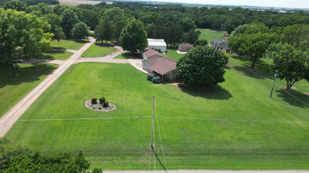 4962 294th Arkansas City KS 67005