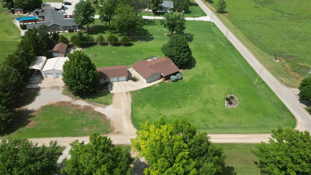 4962 294th Arkansas City KS 67005