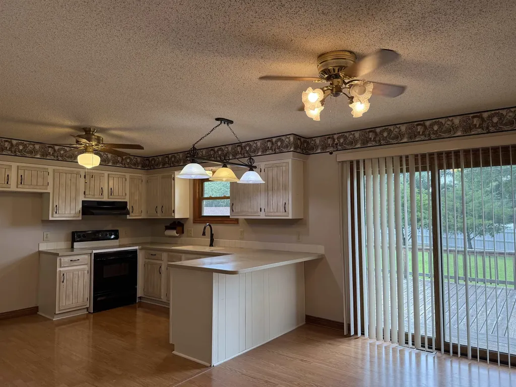 4962 294th Arkansas City KS 67005