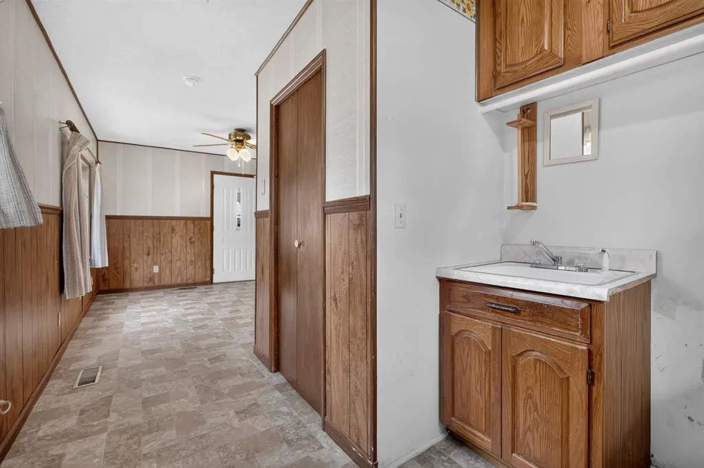 1034 S Vine Street Wichita KS 67213