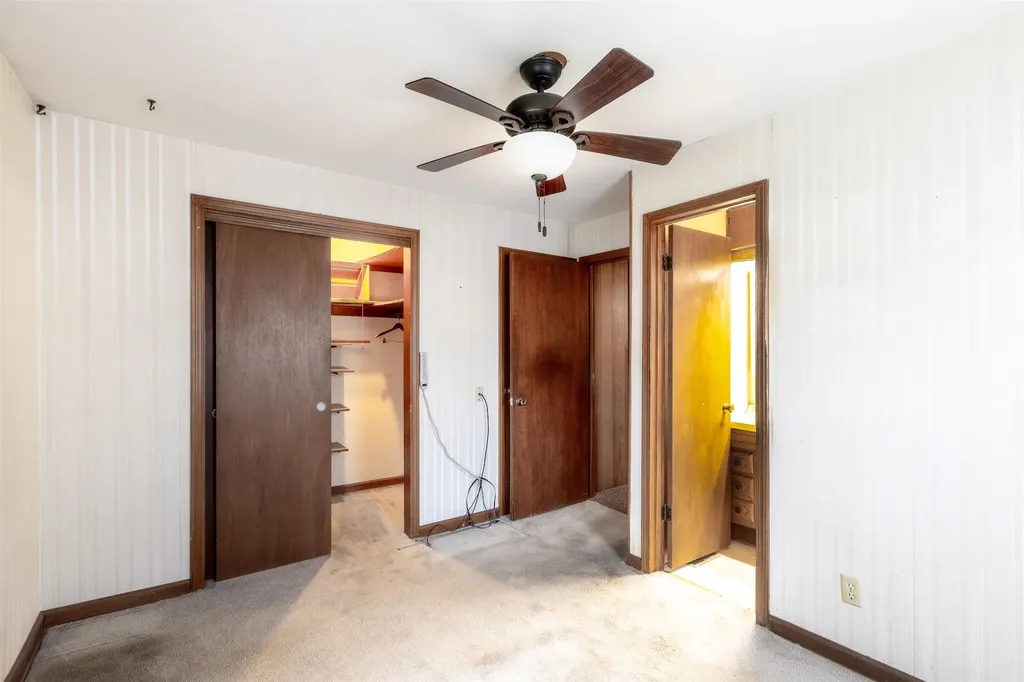 1034 S Vine Street Wichita KS 67213